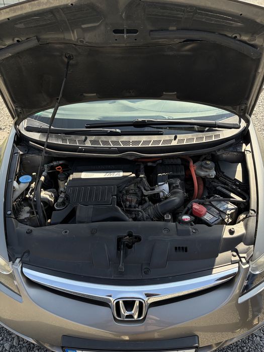 Honda Civic hybrid (нова батарея)