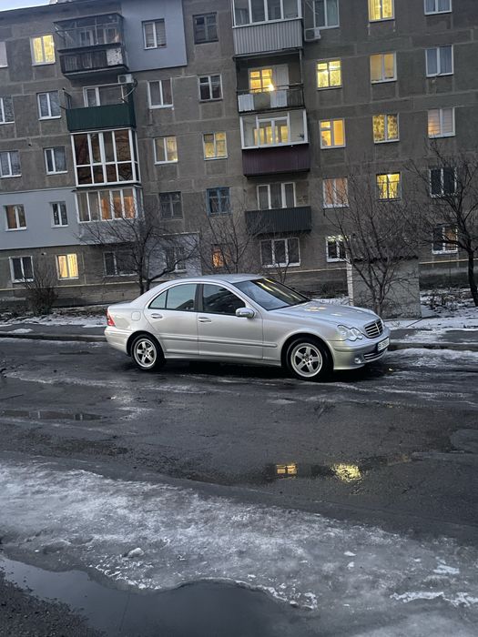 Продам авто w203