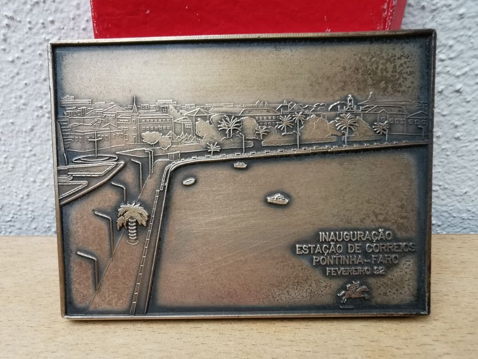 Placa / Medalha Comemorativa Correios de Portugal