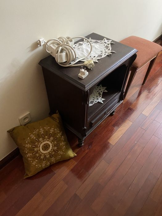 Varios moveis em muito bom estado