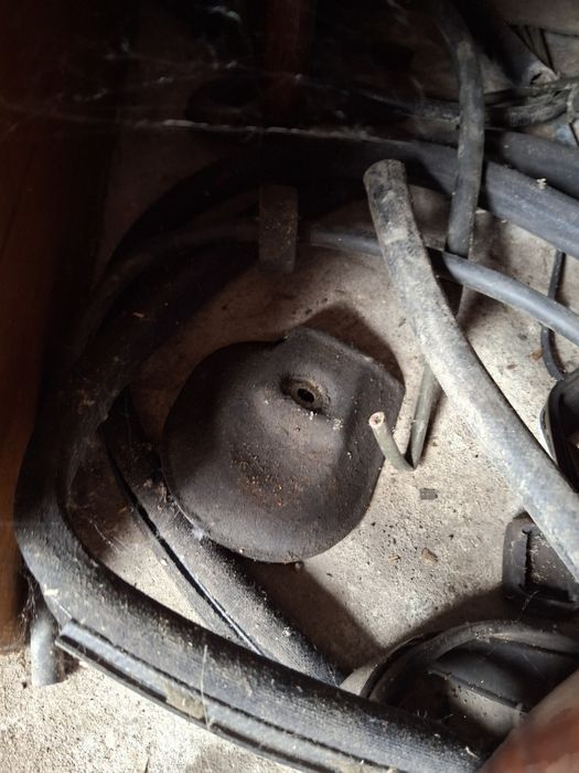 Дрібниці 124 мерседес ущільнювач