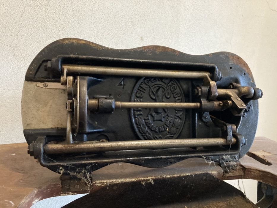 Máquina costura Singer muito antiga ano 1871