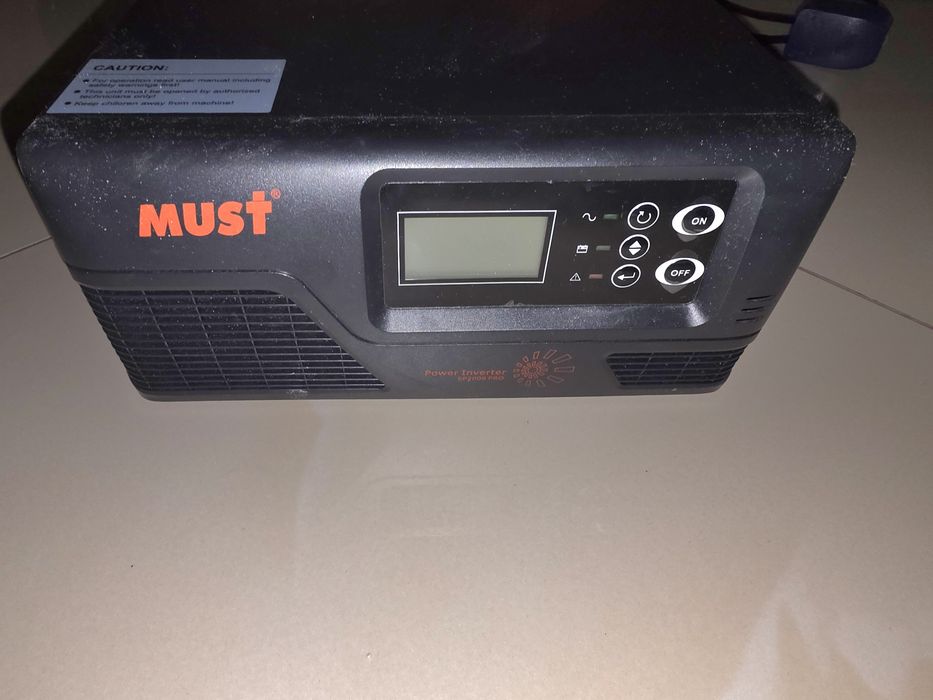 Інвертор  MUST  ЕР20-0б12 PRO з чистою синусоїдою
зарядним, ДБЖ, Must