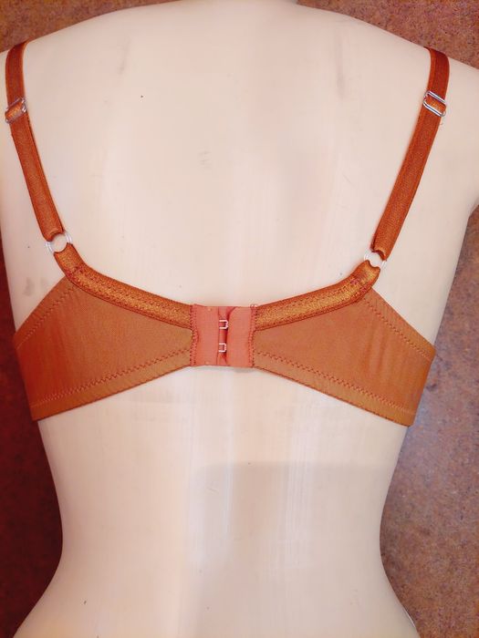 Biustonosz usztywniany 80B Lupoline