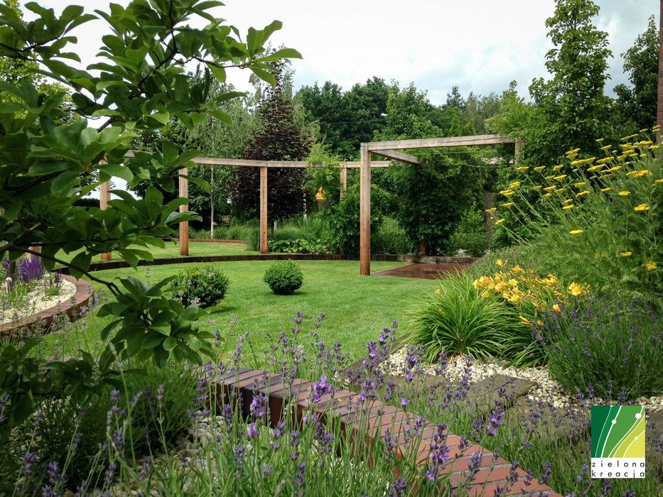 Projektowanie i zakładanie ogrodów