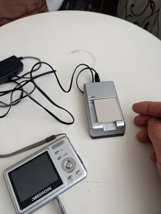 Цифровой фотоаппарат,2 шт.