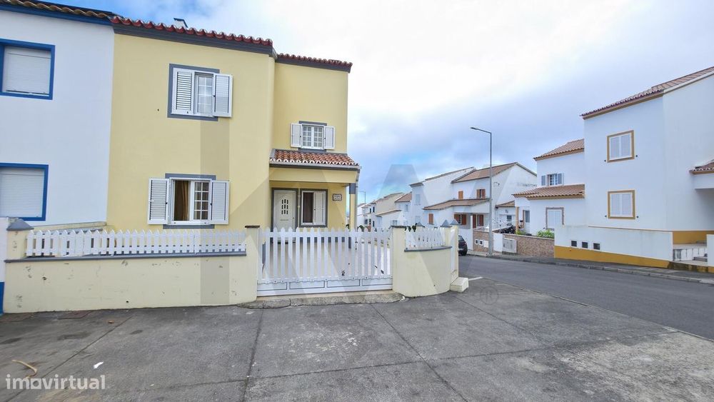 Moradia T3 na Vila de Nordeste