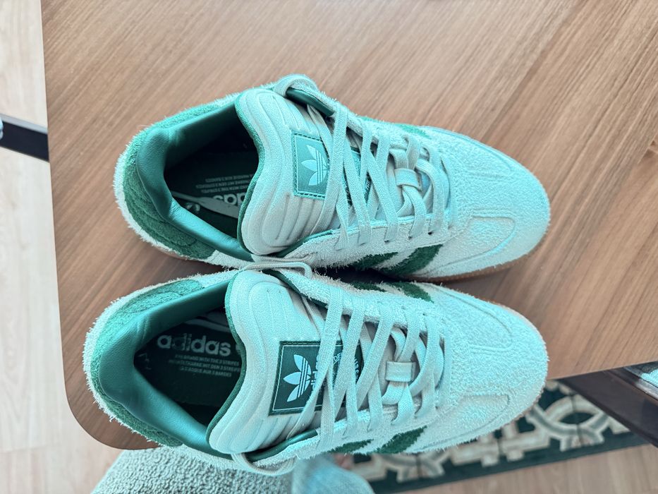 Sapatilha adidas samba