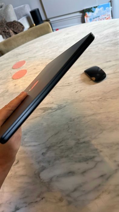 MacBook Air M2 (2022) – 24GB RAM / 1TB SSD – Como novo