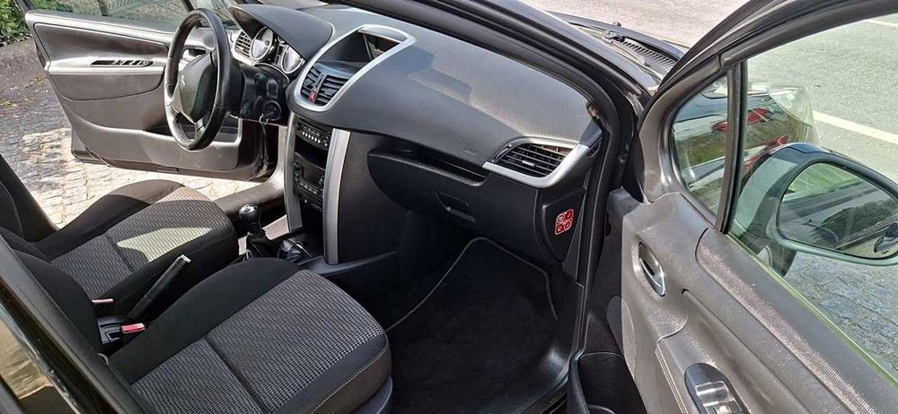 Peugeot 207 HATCHBACK 1.4 VTi 2008