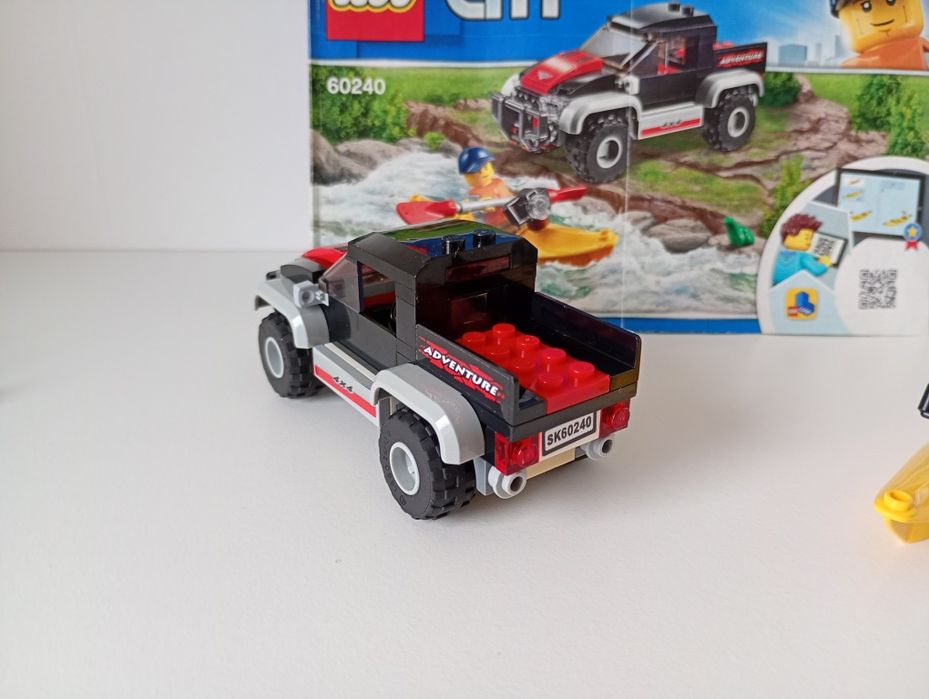 LEGO City 60240 - Przygoda w kajaku