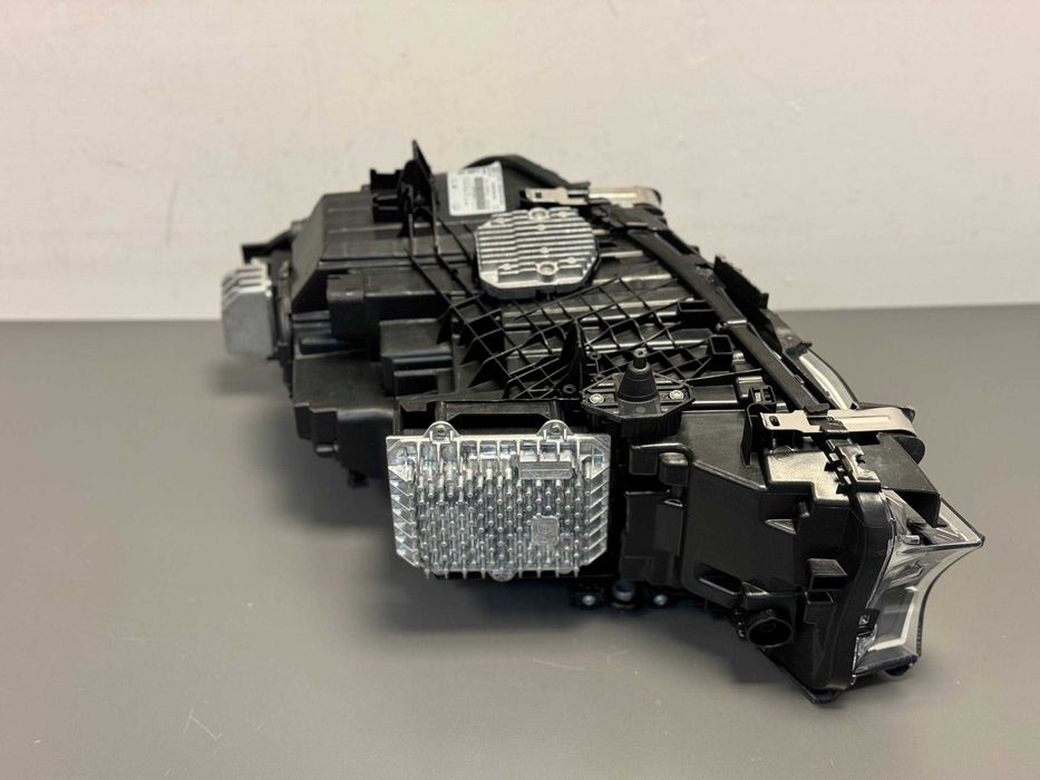 Prawa Lewa Lampa Reflektor BMW 5 G30 G31 Przed Lift Adaptive LED