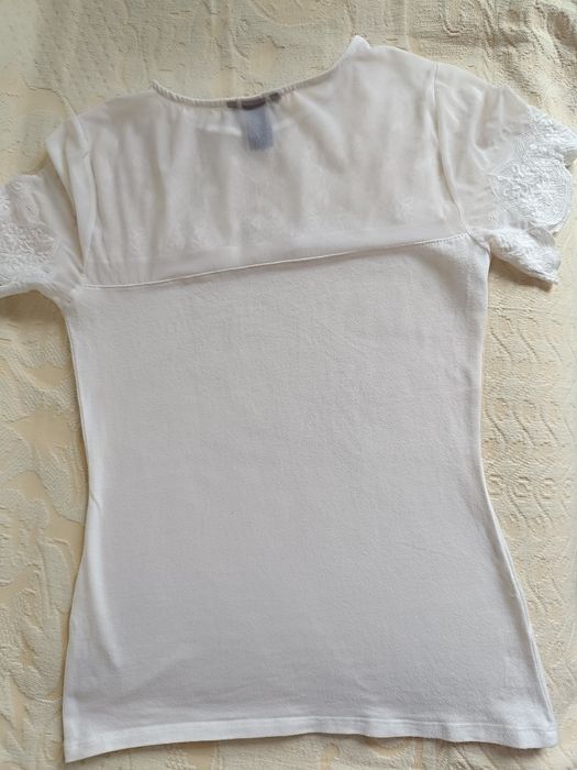 T-shirt com transparência S