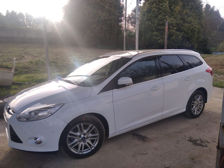 Ford Focus branco