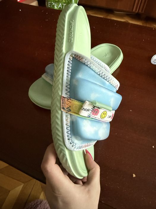 Тапочки Air Jordan Super Play J Balvin