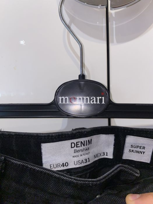 Bershka skinny jeans meskie z przetarciami