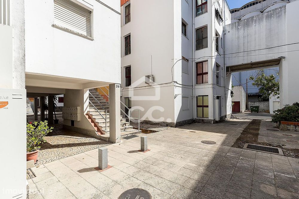 Apartamento T3 totalmente remodelado na Horta das Figueiras, Évora
