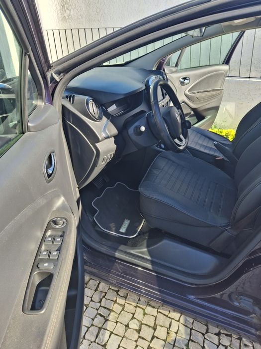 Renault Zoe 2019
Renault Zoe - 3
Renault Zoe - 4
Renault Zoe - 5
Renau