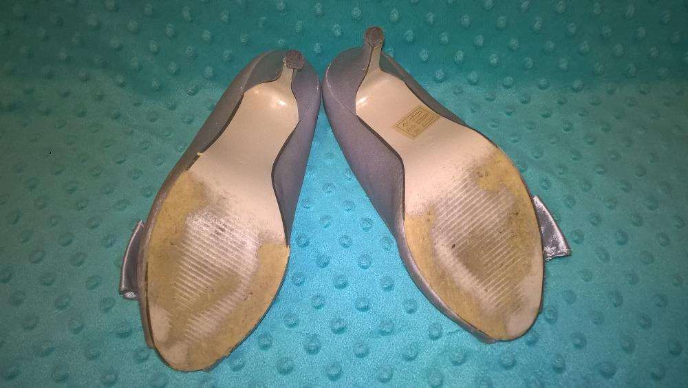 Buty szare srebrne satynowe r. 37