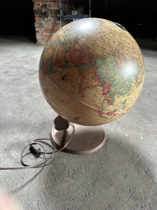 Niemiecki Globus Das Beste Leuchtpunkt Globus antik 2008