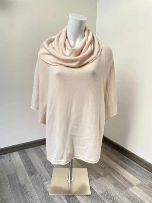 Sweter ponczo bladoróżowy rozmiar M