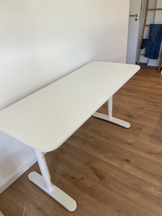 Secretária Ikea