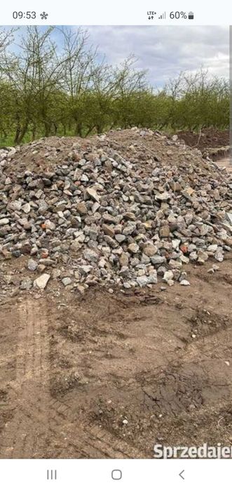 Przyjmę gruz, kamień.