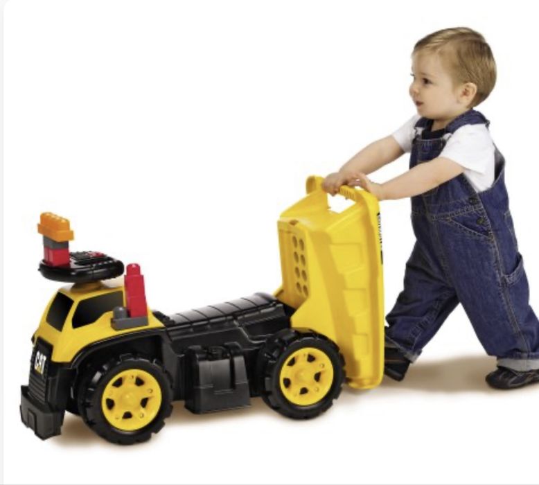 Camião CAT MegaBloks Cavalgavel gigante interativo