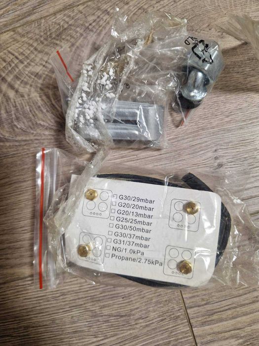 Продам варочну поверхню Samsung  на гарантії