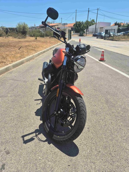 Moto Guzzi V7 Stone 850cc de 2022