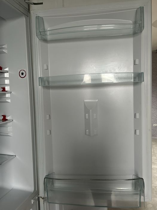 Холодильник snaige