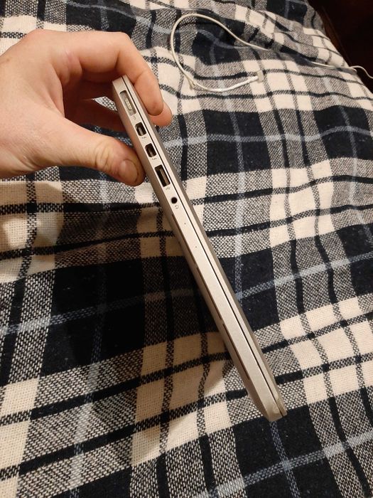 MacBook Pro 13 retina 8gb,120ssd