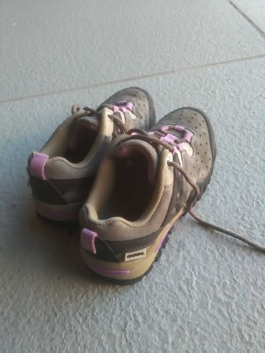 sapatilhas e botas menina