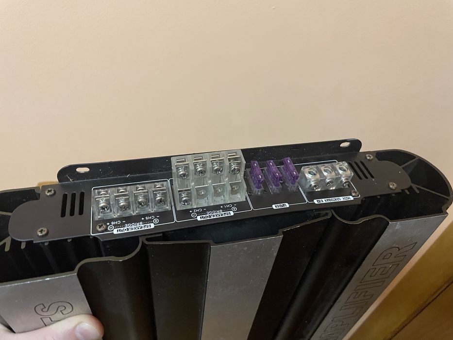 Автомобильный усилитель , auna alp 806ch. 10тис вт