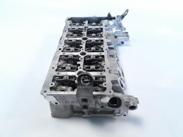Colaça / cabeça do motor BMW 1 (F20)