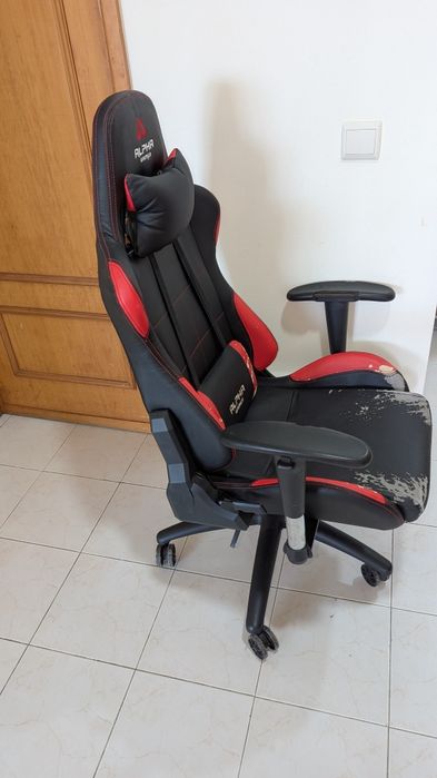 2 cadeiras (escritório + gamer)