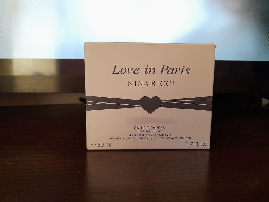 На подарунок Nina ricci Love in Paris