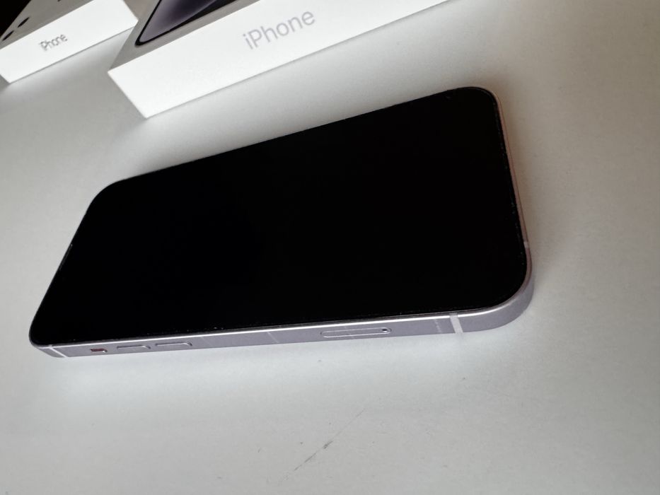 iPhone 14 idealny