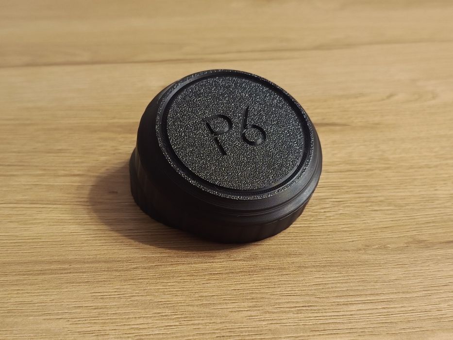 Dekiel tył na obiektywy Pentacon Six