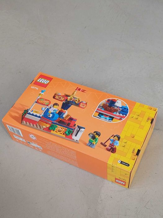 LEGO 40714 Viagem de Carrossel