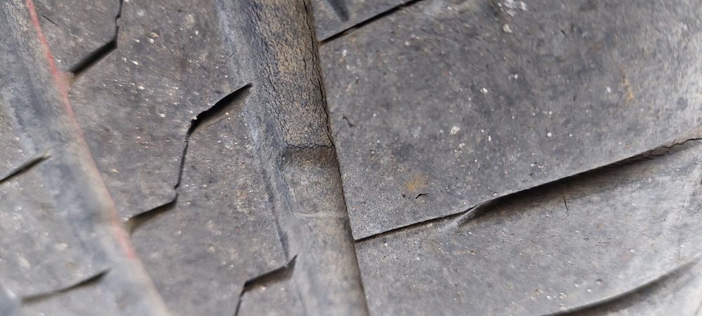 Felgi 15" 4x108, ET 52,5, otwór centrujący 63,8mm