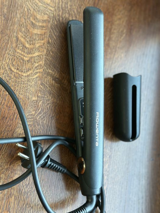 Вирівнювач волосся Rowenta Ultimate Experience SF8210