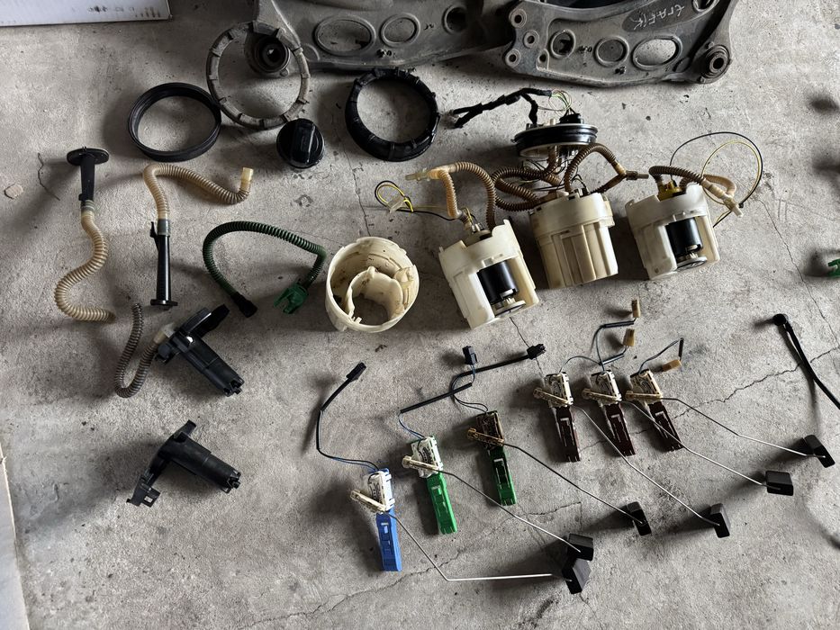 Паливний насос бака,колба,поплавок,рівень палива. Audi a6 c5 2.5tdi