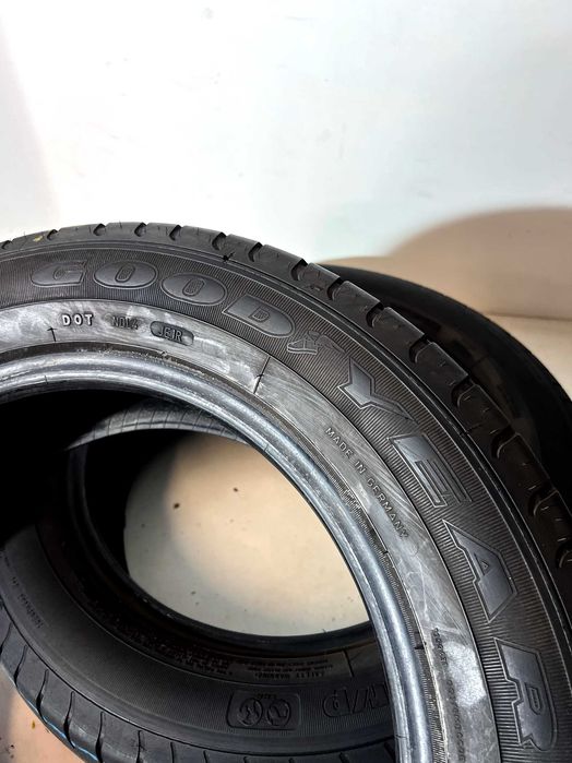 Pneus Goodyear Efficient Grip - 195/60/16 - Excelentes