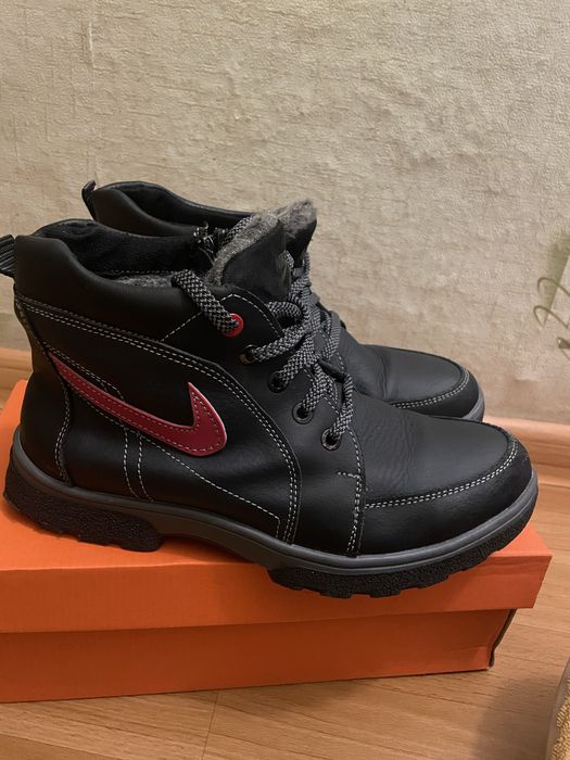 Кросівки Nike зимові