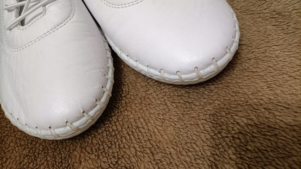 Harper białe sneakersy półbuty skorzane 39