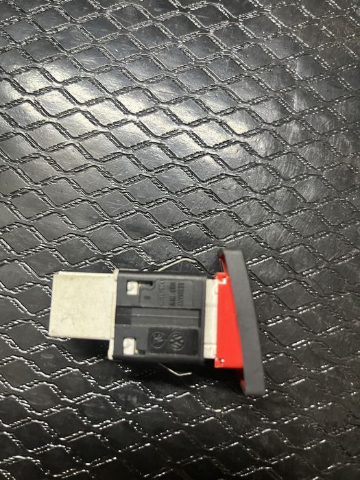 Botao 4 piscas VW golf