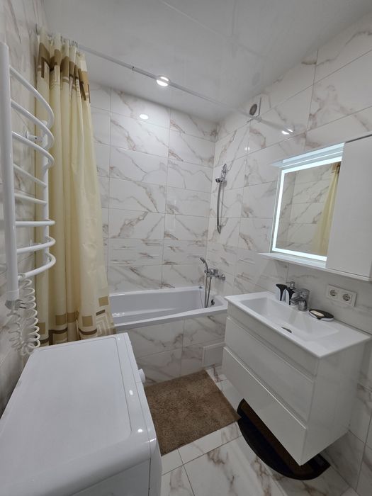 Эксклюзив!!!Продам 1к квартиру ЖК Райдужний, пр.Льва Ландау
пр.Льва Ла