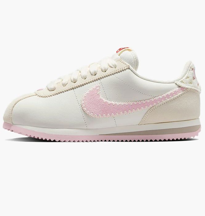 Кросівки жіночі Nike Cortez ValentineS Day Beige HV6012-161