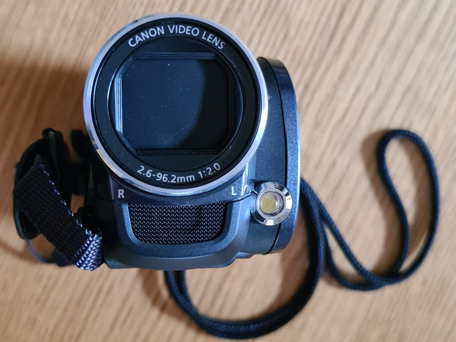 Цифрова відеокамера Canon